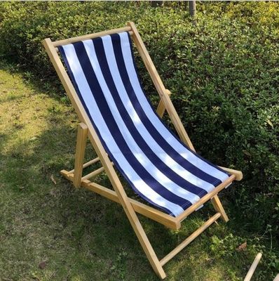 Allgemeine Außenmöbel Modernes Design Höhenverstellbar Klappbarer Holzstrandstuhl mit Kissen in mehrfarbiger Farbe