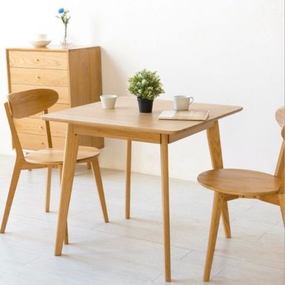 Neueste maßgeschneiderte exquisite Verarbeitung Massivholz Esstisch 120*60*75cm in rechteckiger Form