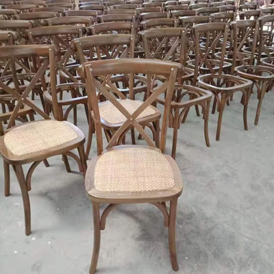 Professionelle Stapelbare X Rücken Rattan Esszessel Französisch Akzent Holz Stuhl für Hochzeitsfeier in kundenspezifischen Farben