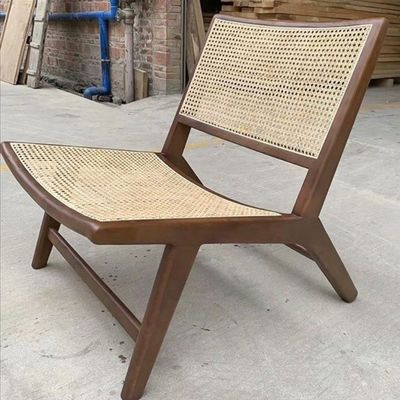 Allgemeiner Rattan Freizeit-Lounge-Sessel Braune Farbe Rattan Schlafzimmermöbel Lounge Modernes Design für die Erholung im Freien