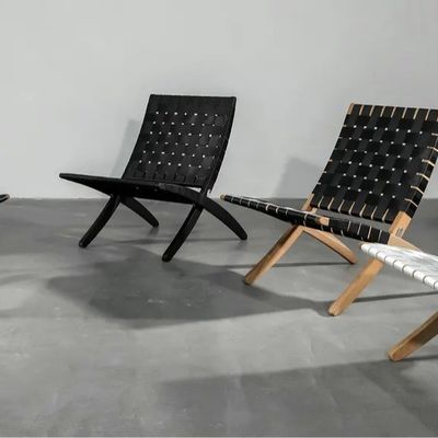 Holz-Esstuhl für den Außenbereich mit klappbarem Design und massivem Holz