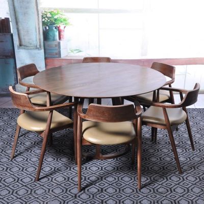 Moderne Esszimmermöbel Walnussmassivholzrahmen Runder Esstisch mit einzigartigem Design Nordic Design