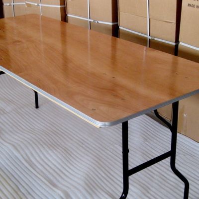 Außenrechteckige Massivholz Bankett Hochzeit Hotel Klapptische im modernen Design für Hochzeiten und Hotels