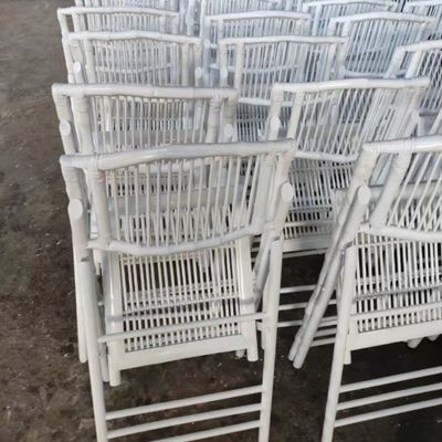 Rattan / Wicker Rückenlehne Material kundenspezifische Farbe Rustikales Bambus Klappstuhl im Freien Esszimmer für Veranstaltungsmöbel