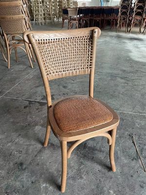 Hotelmöbel Holzrohr Rücken Rattan Esszessel für Hochzeitsbankett Empfang Sitzplätze