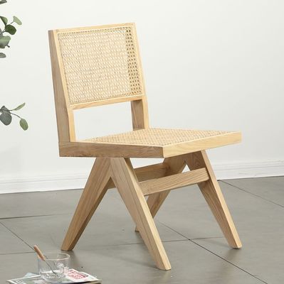 Antike nordische Restaurantmöbel Massivholz Esszessel mit Hotel Rattan/Wicker und gutem Design