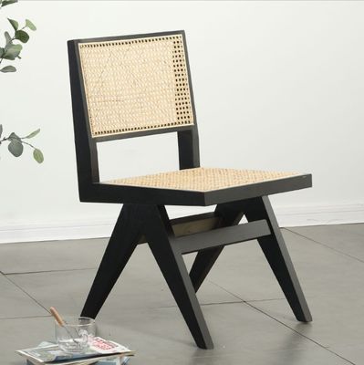 Antike nordische Restaurantmöbel Massivholz Esszessel mit Hotel Rattan/Wicker und gutem Design