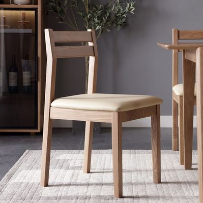 Wohnzimmermöbel Massivholzstühle mit Kissen im modernen Design