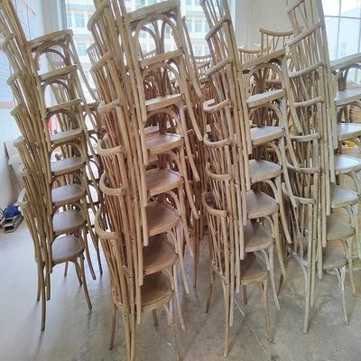 Antike Hochzeitsveranstaltung Vintage X Cross Back Stapelbarer Holzstuhl mit Rattan-Schaumsitz