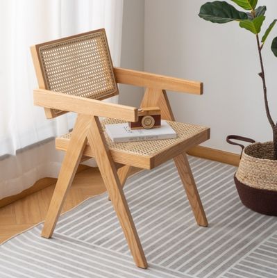 Anpassungs-Armlehnen aus massivem Holz Rattan-Stuhl für klassische Eßmöbel im Inneren von Restaurants