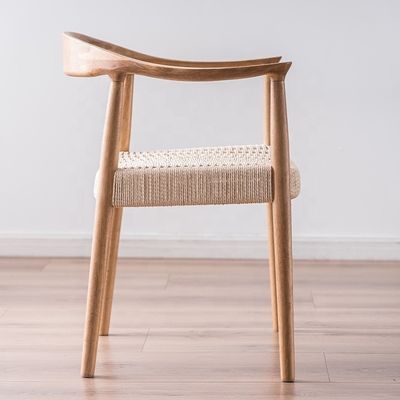 Arbeitstisch und Café Stuhl Moderne nordische Freizeit Stil Massivaschholz Esszessel mit Handwerk Papier Seil Gewebtes Kissen