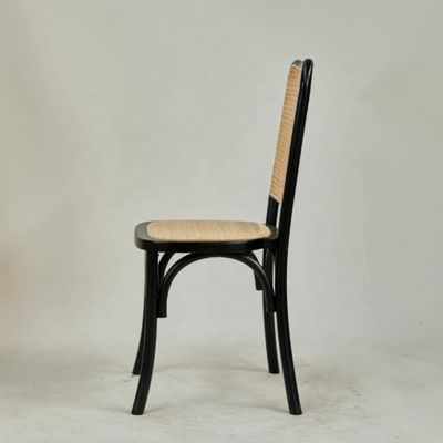 Moderne Holz-Rattan-Rückensessel für klassische und komfortable Sitzgelegenheiten