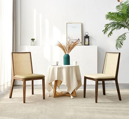 Restaurantmöbel Rattan-Stuhl mit Ascheholzrahmen und Polstersitz