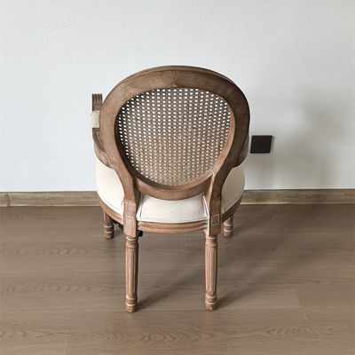 Moderne Design-Stil Nitrolacquer Finish Französisch Vintage-Stil Maßgeschneiderte Holz Speisegewebe Louis Armlehnen Stuhl für Veranstaltung