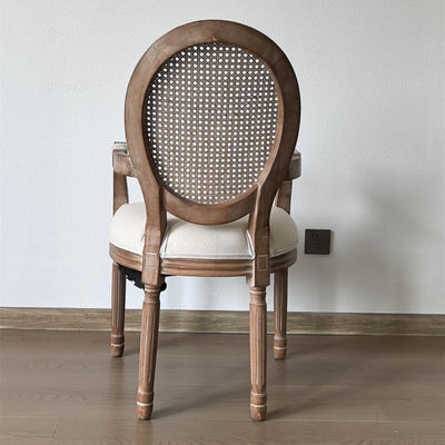 Moderne Design-Stil Nitrolacquer Finish Französisch Vintage-Stil Maßgeschneiderte Holz Speisegewebe Louis Armlehnen Stuhl für Veranstaltung