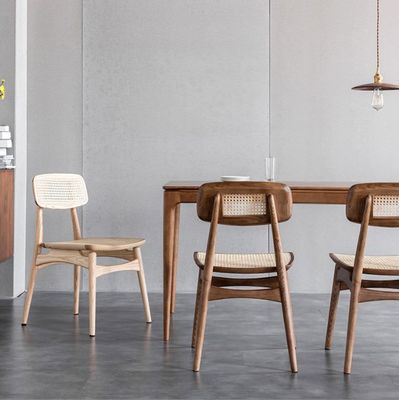 Modernes Design Massivholz Armloses Rattan Esszessel für Innenhausmöbel