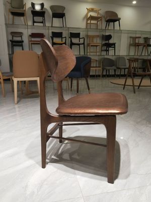 Klassischer nordischer Restaurantstuhl W48cm*D50cm*82cm mit Holzstühlen aus Burlywood/Brown