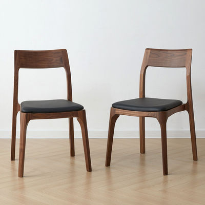 Moderne Stapelstühle aus Holz für Restaurants