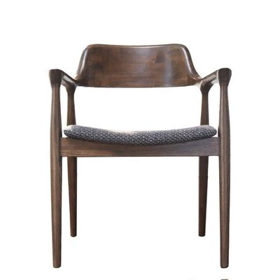 Esszimmermöbel Modernes schwarzes Leder Polster Holz Material Esszessel mit Polsterung und Design