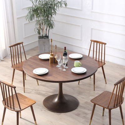 Handgefertigter Holzschreibtisch mit modernem Design