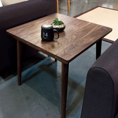 Maßgeschneiderte Farbe Massivholz Esszimmer Quadrat Kaffeetisch Modernes Licht Luxus Kleines Quadrattisch