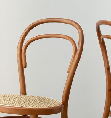Nordic Rattan Esstühle Holz Hochrücken Bankettstühle im modernen Stil der Mitte des Jahrhunderts mit Festholz Bistro-Sessel