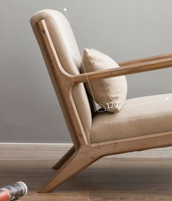 Moderne nordische Wohnzimmercouch mit Polster-Armlehnen und massivem Holz