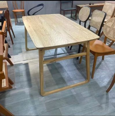 Zuhause Möbel Garantierte rechteckige Holz Esstisch für Esszimmerdekoration