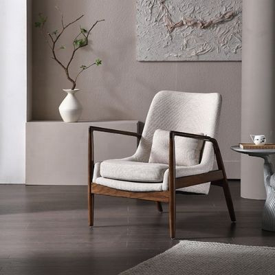 Holzpolsterte Wohnzimmermöbel Moderne Lounge Sessel OEM Ja Postverpackung N Holz Armstuhl