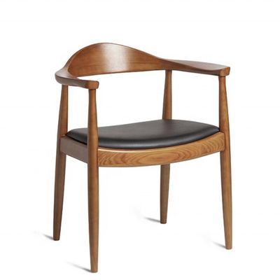 Moderne Esszessel Armlehne Holzstuhl mit Pu-Leder und Esszimmermöbel