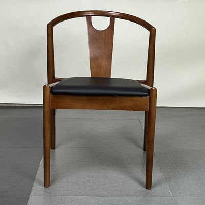 Japanischer Holz-Wingback-Stapel-Esstuhl mit verstellbarer Höhe und Anpassung