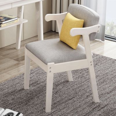 Postverpackung Sessel Massivholz Esszimmerstuhl mit Polsterkissen und antikem Design