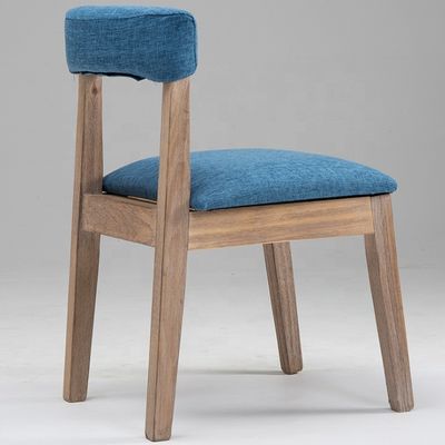 Guter Luxus-Stuhl mit exquisiter Verarbeitung und Lederholzrücken