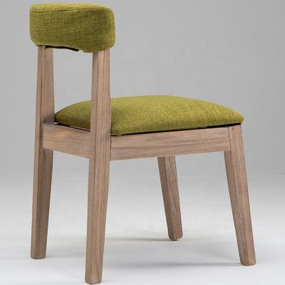 Guter Luxus-Stuhl mit exquisiter Verarbeitung und Lederholzrücken