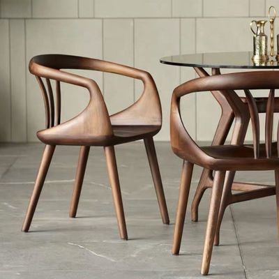 Schwarze Walnuss Luxus Speisesessel Massivholz Rückenstuhl Moderne nordische Freizeit Speisesessel für ein elegantes Essen
