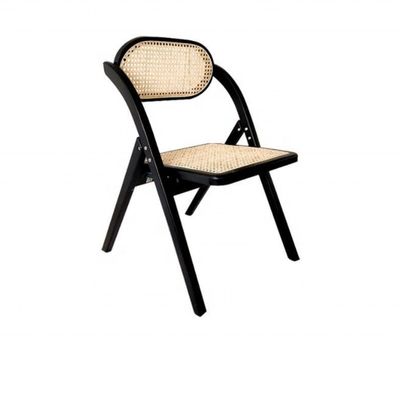 Rustikales Massivholz Rattan Klappstühle für Veranstaltungen Optionale Farben und langlebiges Design