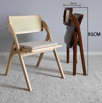 Klappbarer Holzstuhl für Restaurants Langlebige Rattan-Esstühle in natürlicher/Walnussfarbe