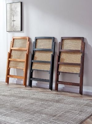 Postverpackung Langlebige klappbare Rattanstühle für Hochzeitsveranstaltungen und Esszimmermöbel