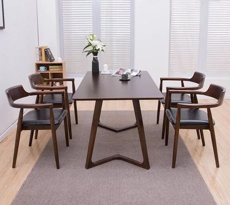 Nordeuropäische PU-Lederpolster Massivholz Esszimmerstuhl für Restaurant KEINE Falte und OEM-Service akzeptiert