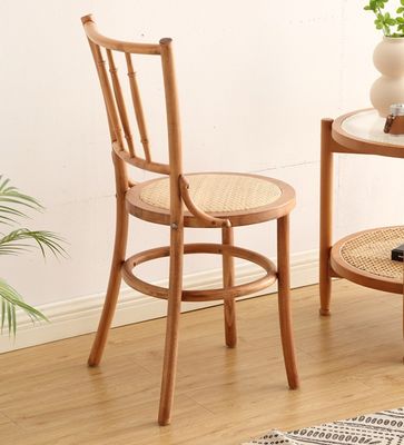 Modern Design Rattan und Massivholz Esszessel für Restaurant W36*D42*H88 cm