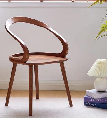 Design Nordic Modern Dining Chair mit individuellen Designs und lackierten Oberflächen