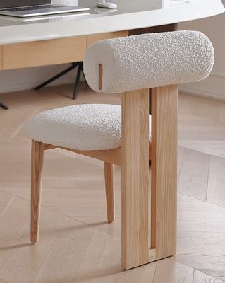 Vintage Massivholz-Esstuhl mit Lackveredelung und abnehmbarem Schwammkissen