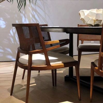 Esszimmermöbel Luxus Rattan Massivholz PU Leder Sitz Esszimmer für Restaurant mit und OEM-Service akzeptiert