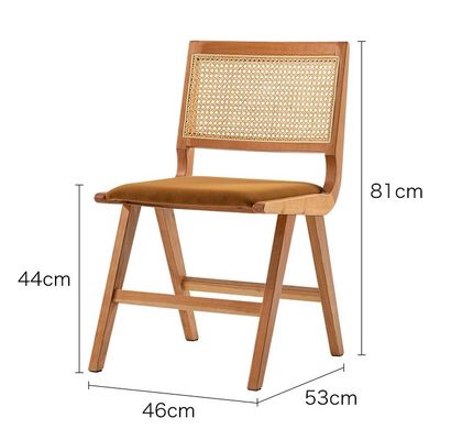 Wohnmöbel Lackierte Veredelung Massivholz Esszessel mit Kissen und natürlicher Rattan-Rückenlehne Für moderne Designmöbel