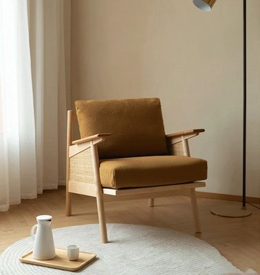 Zuhause Möbel Allgemein Nordic Lounge Holzsofa Stuhl mit Down-Feder-Kissen Naturgewebter Rattan Massivholz Stuhl