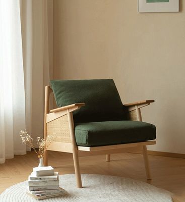 Zuhause Möbel Allgemein Nordic Lounge Holzsofa Stuhl mit Down-Feder-Kissen Naturgewebter Rattan Massivholz Stuhl