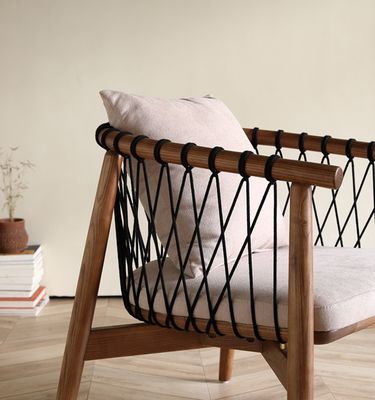 Postverpackung Y Nordic Lounge Holzsofa Freizeitstuhl Gewebtes Seil Massivholzstuhl mit Armlehne für Hotel