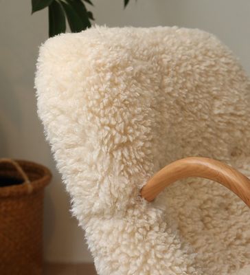 Armlehne Nordic Lounge Holzsofa Freizeitstuhl Massivholz künstliche Lammwolle Sofa Stuhl mit Armlehne kundenspezifische Designs