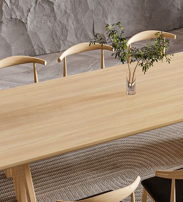 Maßgeschneiderter moderner Rechteck aus Naturmassivholz Tisch für Veranstaltungsmöbel