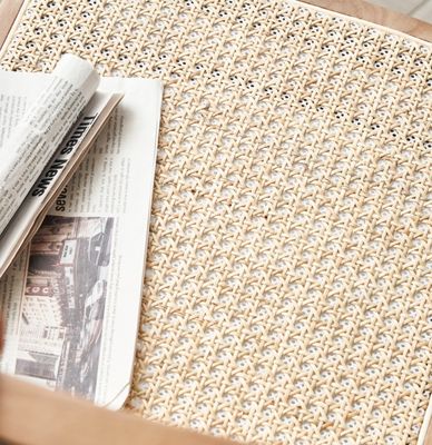 Postverpackung Festiger Speisesessel aus massivem Holz mit modernem Design und stapelbarem Rattan